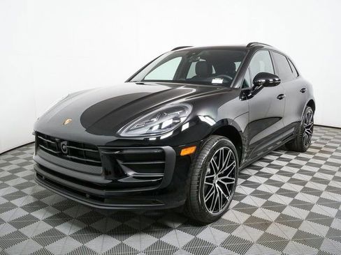 New 2026 Porsche Macan image 1