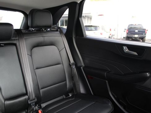 Used 2022 Ford Escape SEL image 15