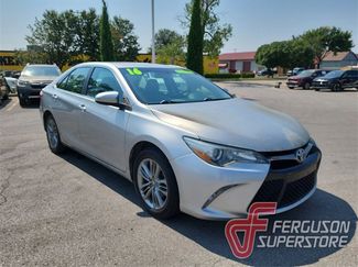 Used 2016 Toyota Camry SE image 1