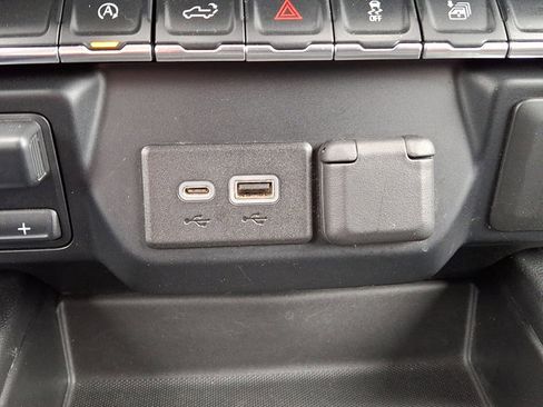 Used 2020 GMC Sierra 1500 Elevation image 24