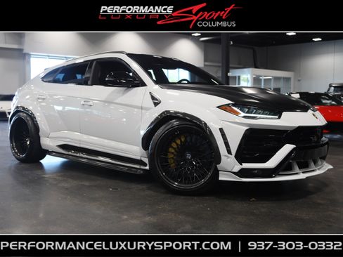 Used 2019 Lamborghini Urus AWD/4WD image 1