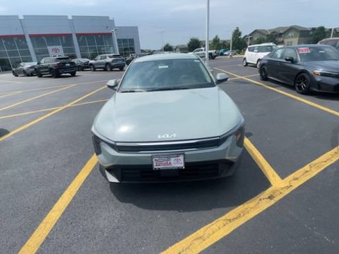 Used 2025 Kia K4 FWD image 5