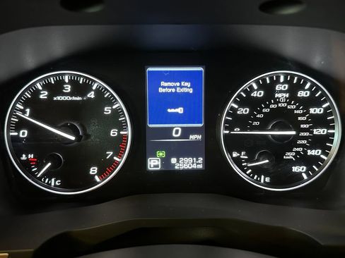 Used 2024 Subaru Ascent Touring AWD/4WD image 10