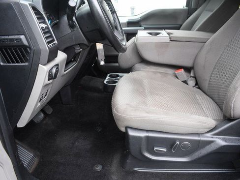 Used 2018 Ford F150 XLT w/ Equipment Group 302A Luxury AWD/4WD image 15