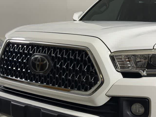 Used 2019 Toyota Tacoma TRD Off-Road AWD/4WD image 13
