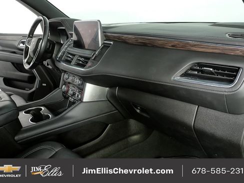 Used 2022 Chevrolet Tahoe Z71 w/ Luxury Package image 25