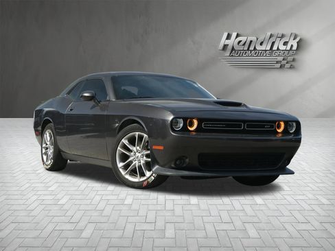 Used 2022 Dodge Challenger GT image 2