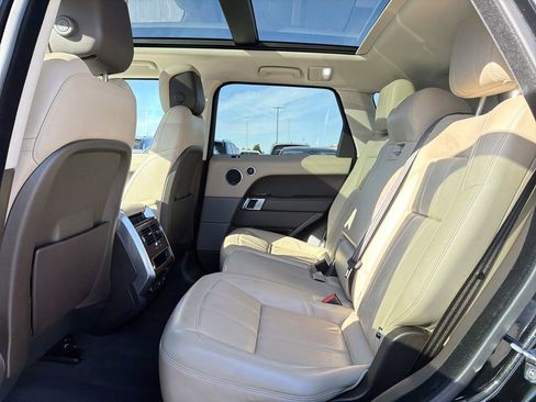 Used 2019 Land Rover Range Rover Sport Supercharged image 5