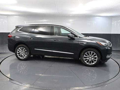 Used 2021 Buick Enclave Premium w/ Surround and Sites Package image 4