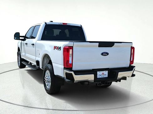 Used 2024 Ford F350 XLT w/ FX4 Off-Road Package AWD/4WD image 8