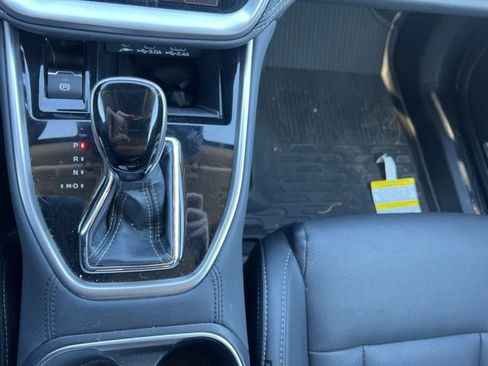 Used 2025 Subaru Outback Limited image 16
