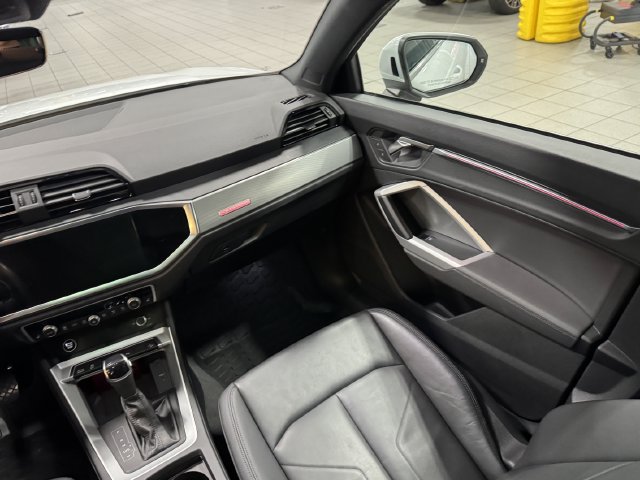 Certified 2023 Audi Q3 2.0T Premium Plus w/ Premium Plus Package AWD/4WD image 15