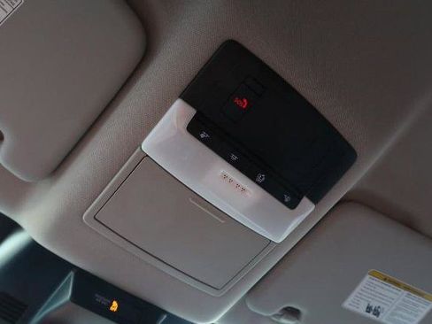 Certified 2025 Nissan Rogue SV AWD/4WD image 16