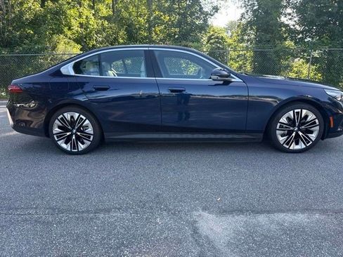 Used 2026 BMW i5 eDrive40 RWD image 4