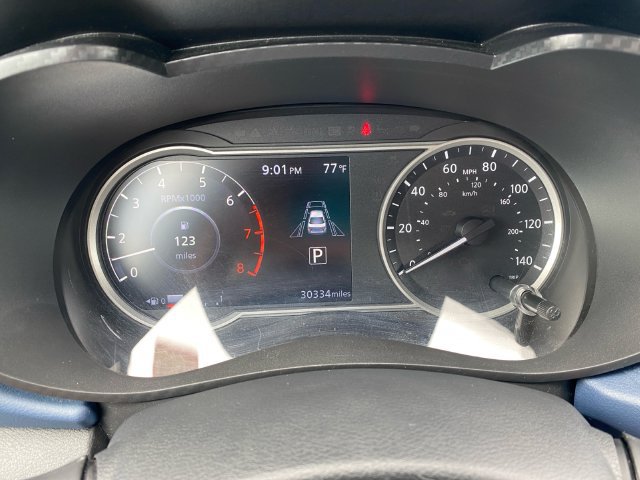 Used 2025 Nissan Versa SV FWD image 21