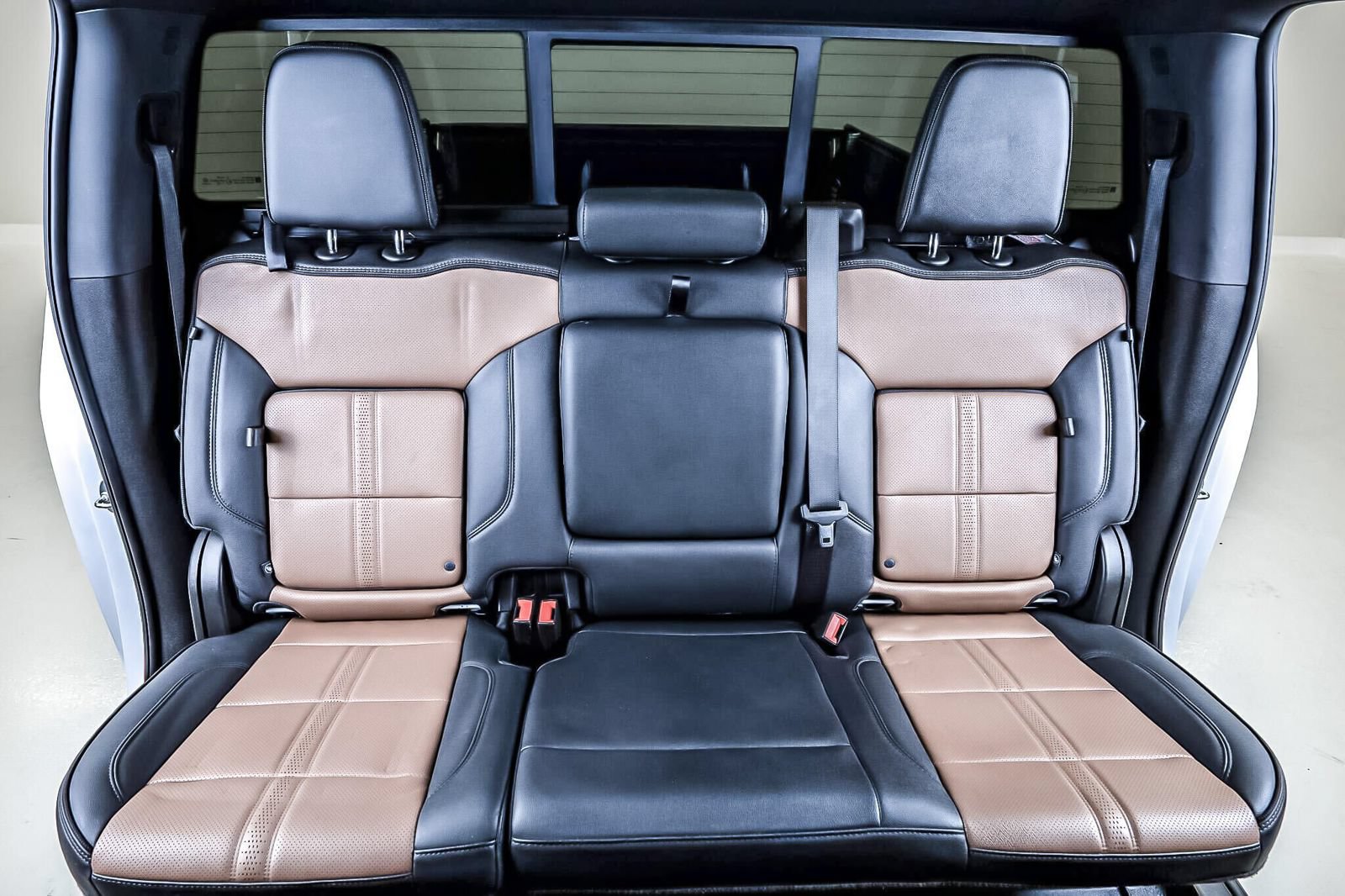 Used 2024 Chevrolet Silverado 2500 High Country w/ Max Trailering Package AWD/4WD image 31