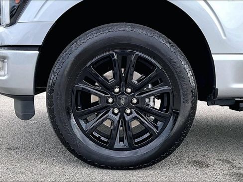 Certified 2024 Ford F150 Platinum w/ Equipment Group 702A High AWD/4WD image 9