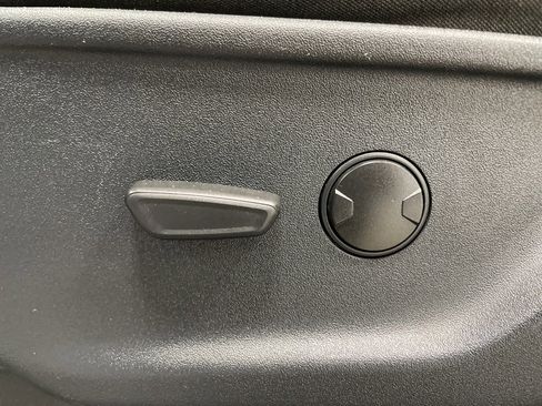 Used 2023 Ford F150 XLT w/ Trailer Tow Package image 22