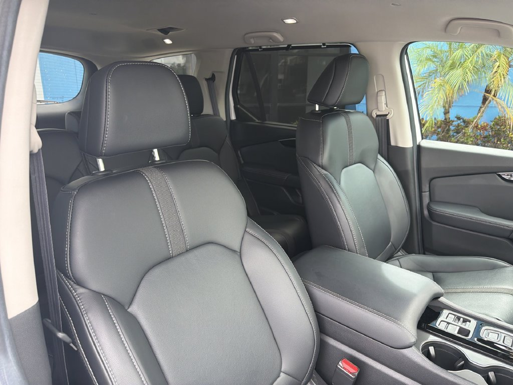 Certified 2025 Honda Pilot EX-L image 42