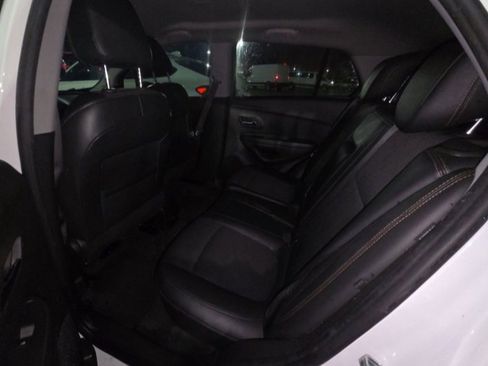 Used 2022 Chevrolet Trax LT w/ Sport Edition image 26