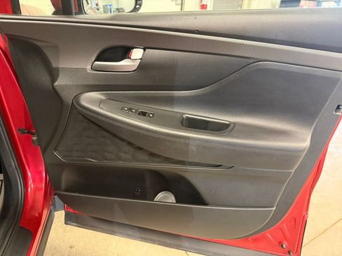 Used 2019 Hyundai Santa Fe SEL FWD image 31