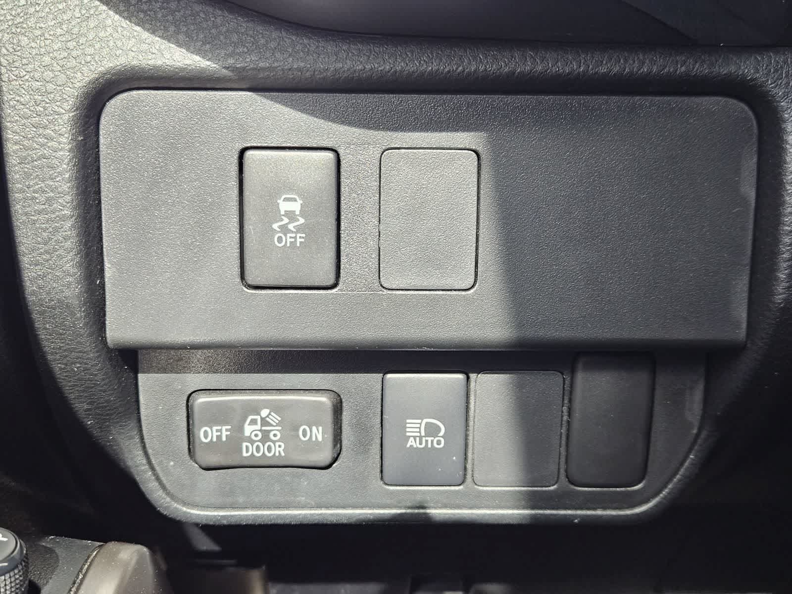 Used 2023 Toyota Tacoma SR5 RWD image 21