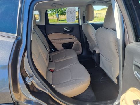 Used 2018 Jeep Compass Sport AWD/4WD image 17