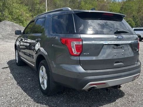 Used 2016 Ford Explorer XLT w/ Equipment Group 202A AWD/4WD image 2