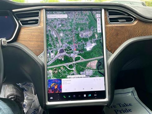 Used 2016 Tesla Model S 90D image 13