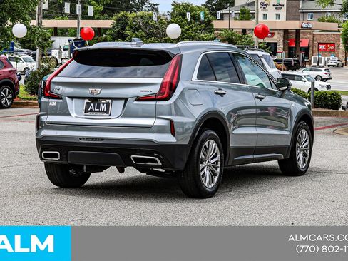 Used 2025 Cadillac XT4 Premium Luxury FWD image 6