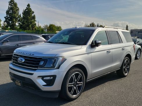 Used 2019 Ford Expedition Limited w/ Equipment Group 303A RWD image 1