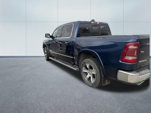 Used 2022 RAM 1500 Laramie AWD/4WD image 3