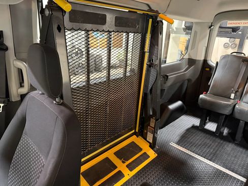 Used 2020 Ford Transit 150 XLT AWD/4WD image 50