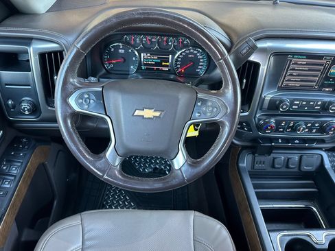 Used 2015 Chevrolet Silverado 1500 LTZ RWD image 13