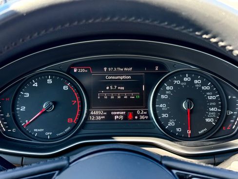 Used 2019 Audi A4 2.0T Premium w/ Convenience Package image 27