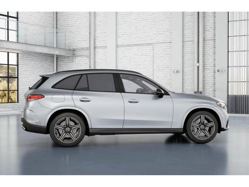 Used 2026 Mercedes-Benz GLC 300 4MATIC image 16