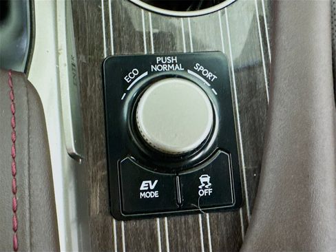 Used 2019 Lexus RX 450hL AWD image 23