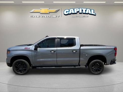 Used 2024 Chevrolet Silverado 1500 Custom Trail Boss AWD/4WD image 2