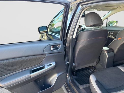 Used 2017 Subaru Crosstrek 2.0i Premium AWD/4WD image 14
