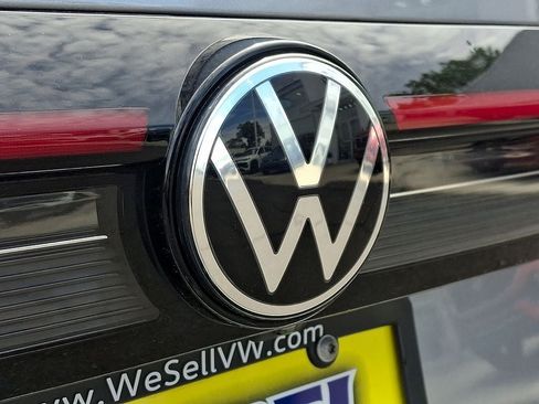 Used 2025 Volkswagen Taos S AWD/4WD image 29