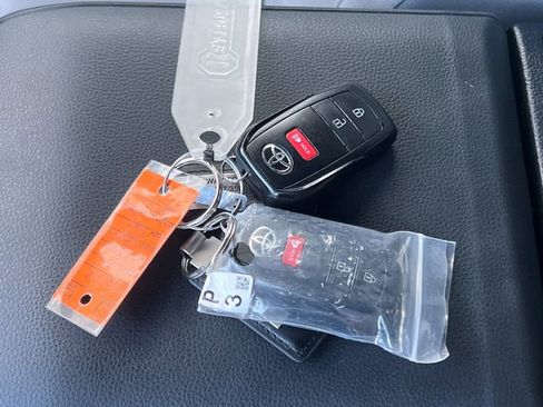 Certified 2024 Toyota Tacoma SR5 image 12