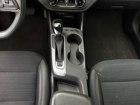 Used 2025 Buick Envista Preferred image 14