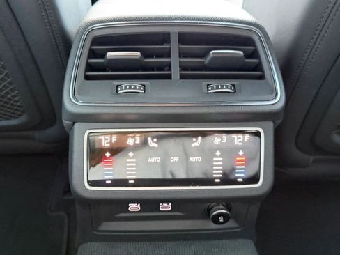 Used 2021 Audi RS 6 Avant Wagon 4D w/ Black Optic Package image 18