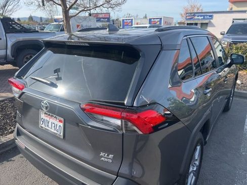 Used 2025 Toyota RAV4 XLE w/ Convenience Package image 19