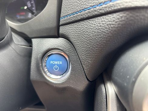 Used 2019 Toyota RAV4 XSE w/ XSE Weather Package AWD/4WD image 18