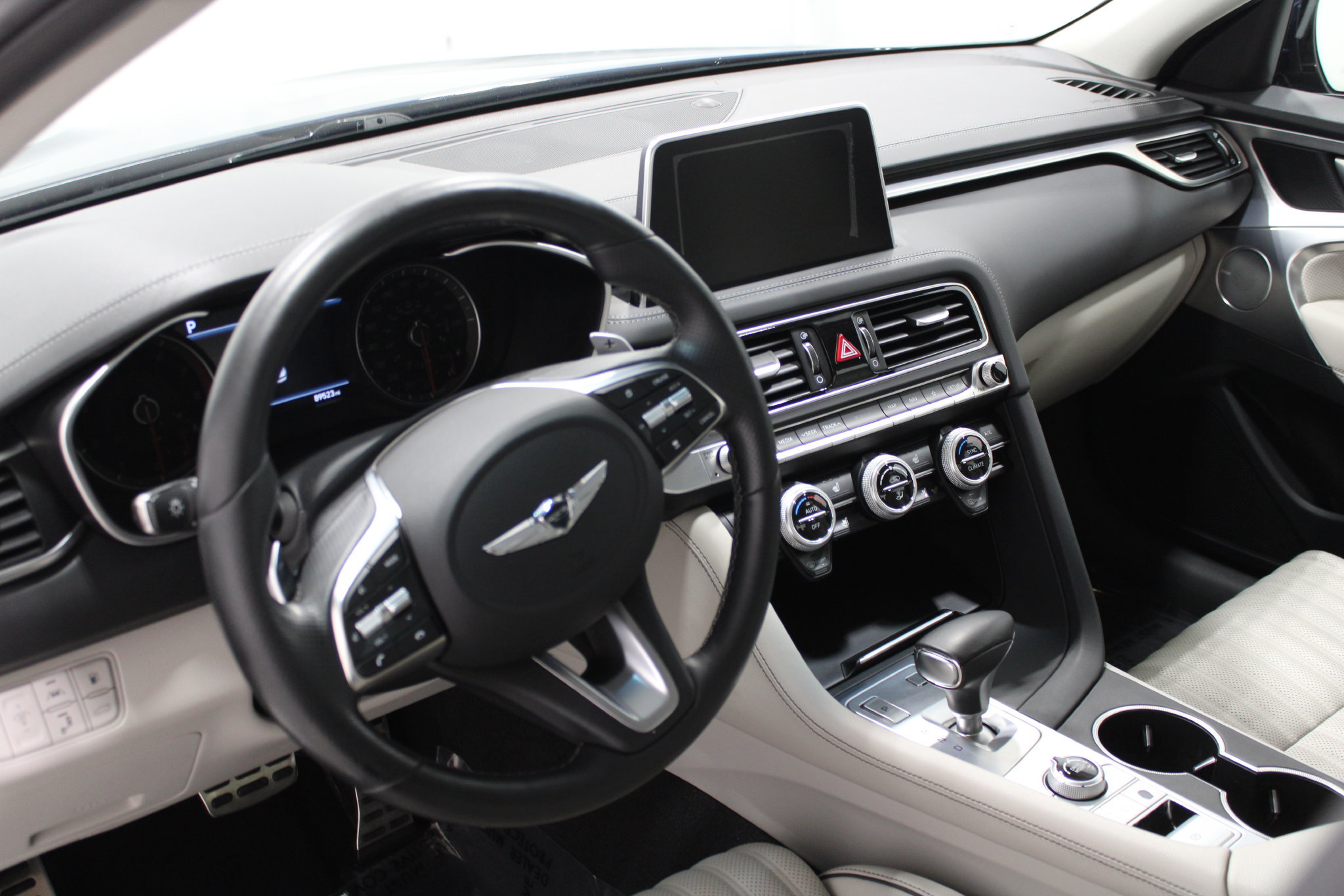 Used 2019 Genesis G70 3.3T Advanced w/ Elite Package AWD/4WD image 12