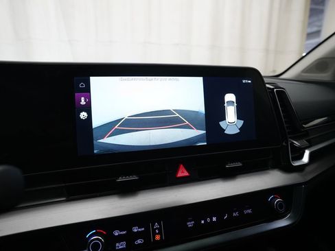 Used 2023 Kia Sportage EX w/ EX Premium Package image 20