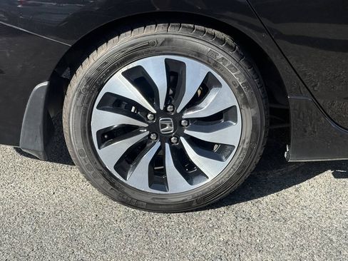 Used 2017 Honda Accord Touring image 36