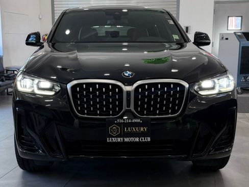 Used 2024 BMW X4 xDrive30i w/ M Sport Package AWD/4WD image 3