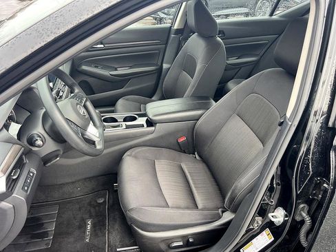 Certified 2024 Nissan Altima 2.5 SV image 13